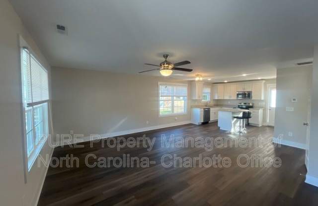 1402 Martin Luther King Ave photos photos