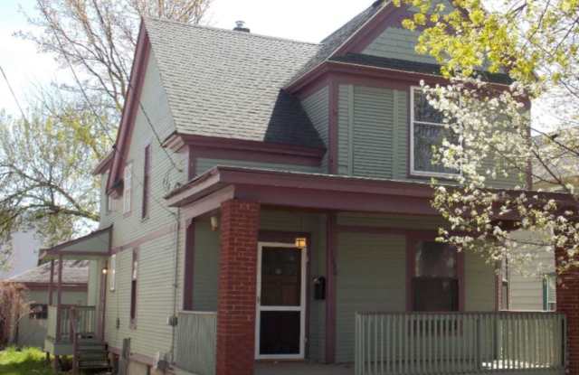 Spacious Three Bedroom Single Family near John Ball Zoo! - 1000 Butterworth Street Southwest, Grand Rapids, MI 49504