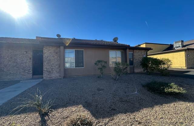 2 Bedroom Upstairs Condo with Bonus Room Near UNLV! photos photos