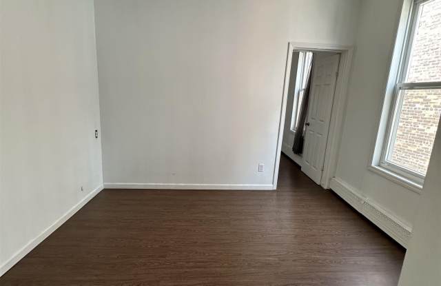 190 CLINTON AVE Gallery 4