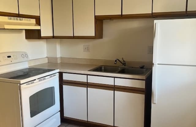 400 Chestnut Street - 2 photos photos