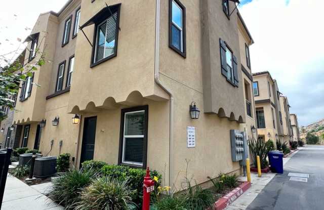 New 3BR Townhouse in San Marcos at Mission Terrace - 351 Mission Terrace Avenue, San Marcos, CA 92069