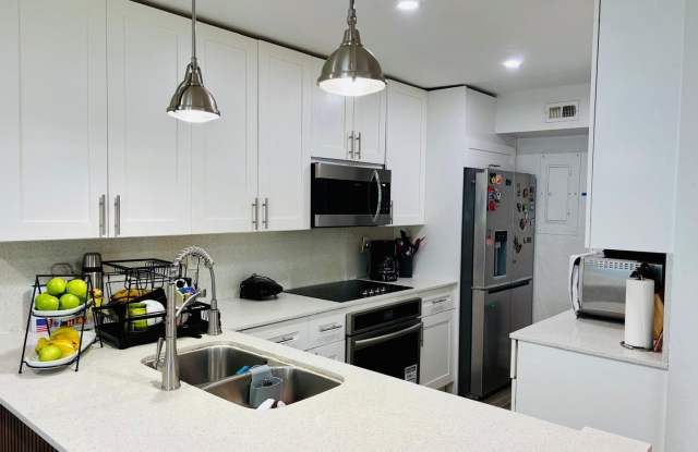 8000 NW 74th Terrace, Tamarac, FL 33321 - 8000 Northwest 74th Terrace, Tamarac, FL 33321