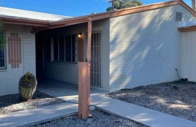 5250 East Bellevue Street photos photos