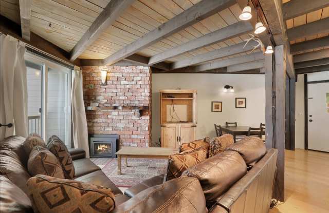 Updated Treehouse Condo with Amazing Views photos photos