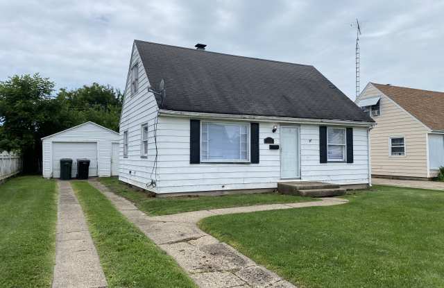 1005 S Edison Ave - 1005 South Edison Avenue, South Bend, IN 46619