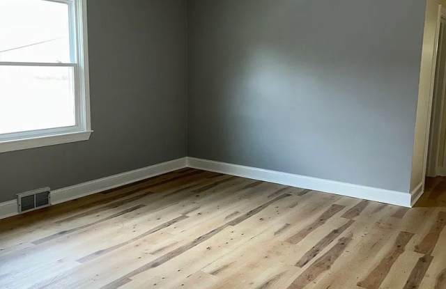 Private Unit in High Point Gallery 3