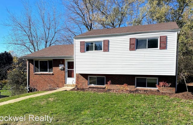 401 Cyra Drive - 401 Cyra Drive, Monroeville, PA 15146