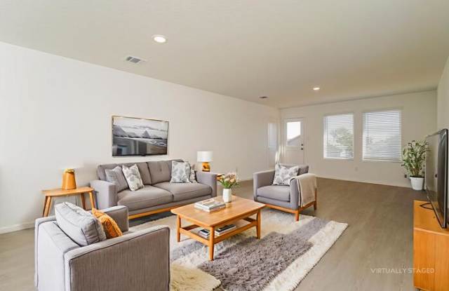 14810 Warwick Shire Gallery 4