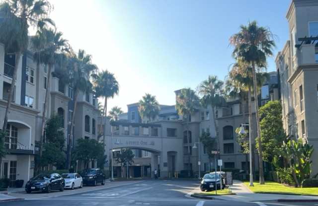 Spacious 2 Bedroom Avenue One Home, Available Now! photos photos