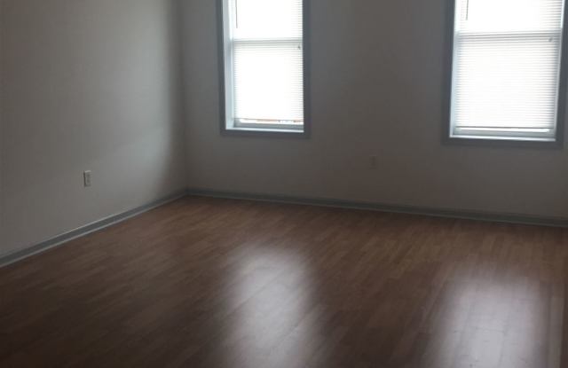 1810 N Wolfe St Gallery 2