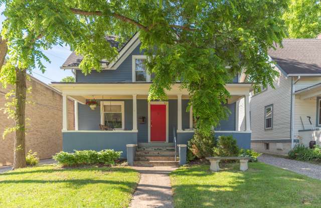 1123 W Huron Street photos photos