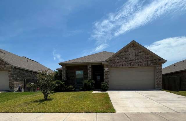 4 BEDROOM IN RANCHO VISTA! Gallery 1
