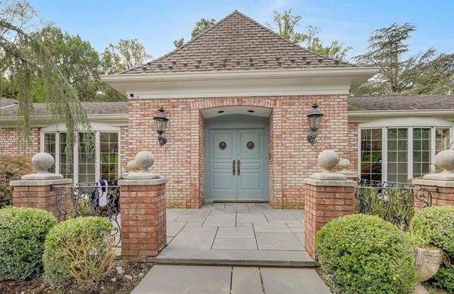30 Cambridge Way photos photos