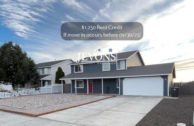 $1,250 Rent Credit if move in occurs before 09/30/25! Charming 4-bedroom home with laundry and full kitchen, located near WA-17 and Grant County Mall! photos photos