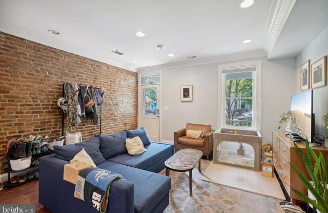 803 9TH STREET NE photos photos