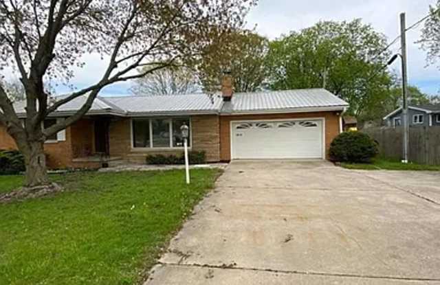 2610 N Salisbury Street photos photos