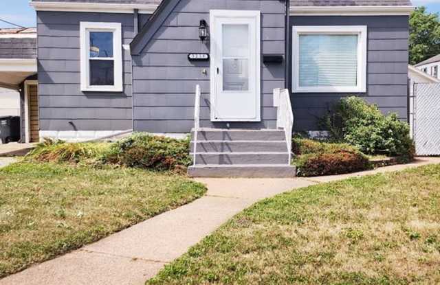 Beautiful 3-bedroom house for Rent AVAILABLE NOW!! photos photos