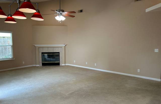 Home in Eaton Village! Gallery 2