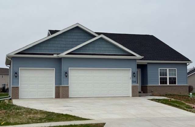 Single family home for Rent in the Heart of Washington, IL photos photos