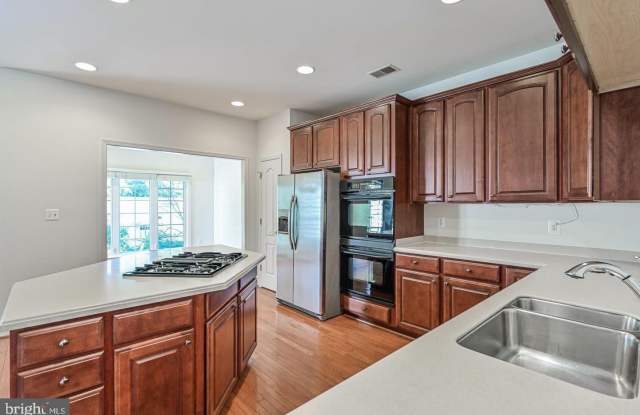 9986 CYRANDALL DRIVE Gallery 4