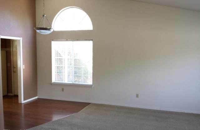2177 Hacienda Gallery 3