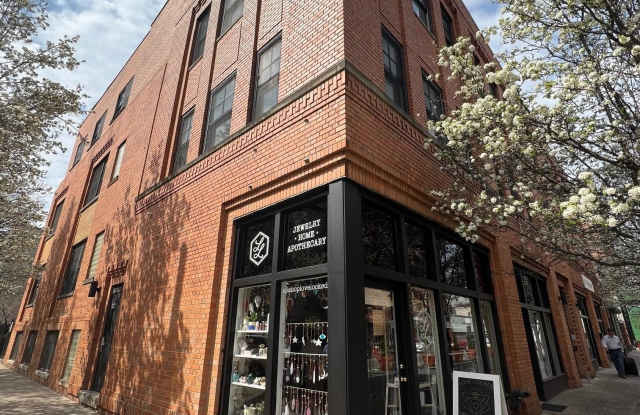 353 GROVE ST - 353 Grove Street, Jersey City, NJ 07302