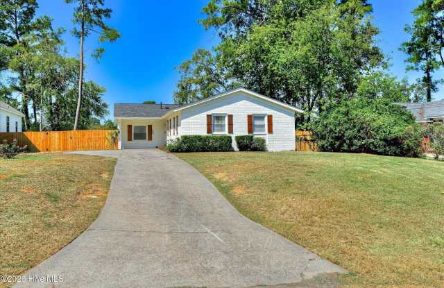 1209 Azalea Drive Gallery 4
