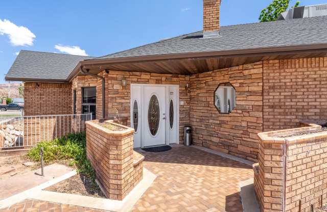 Studios, One, Two and Three Bedroom Apartments in Hilldale Utah photos photos