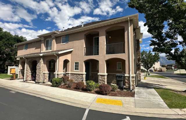 Pleasant Grove Condo | 2 Bed • 2 Bath • Garage • Community Pool Gallery 1