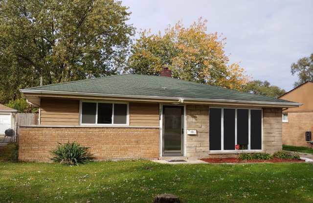 2 Bedroom Ranch Home now available in Lansing, IL photos photos