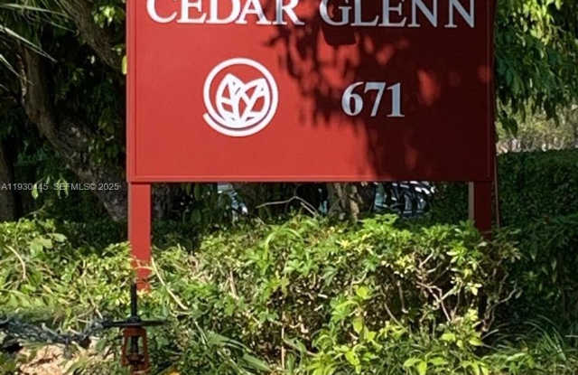 671 NE 195th St photos photos