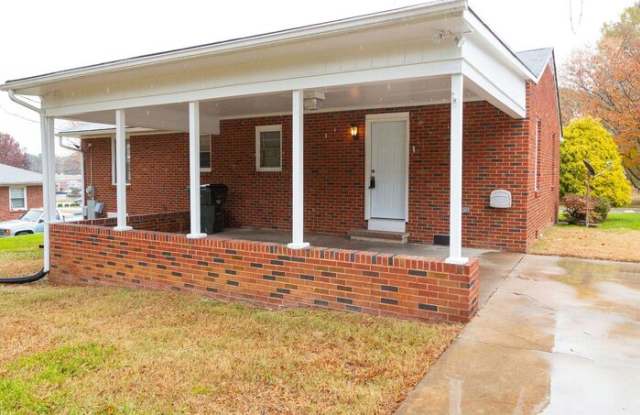 512 South Sellars Mill Road Gallery 2