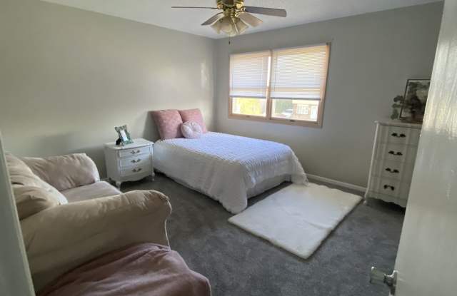 3301 W 18th St photos photos