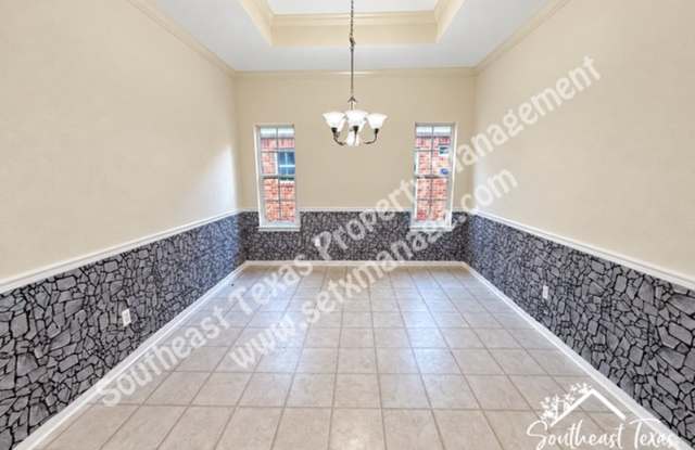7920 Buttercup Drive Gallery 3