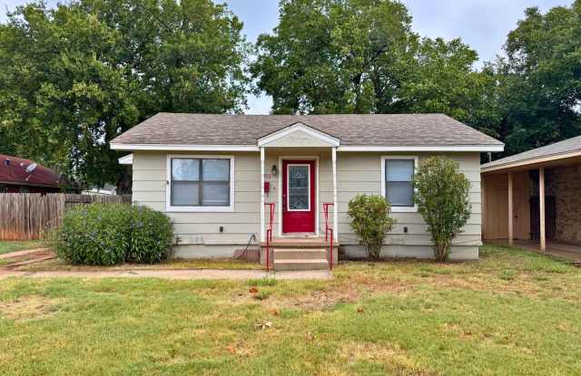 Adorable 2 Bed, 1 Bath Home In Faith Village - 2952 Moffett Avenue, Wichita Falls, TX 76308