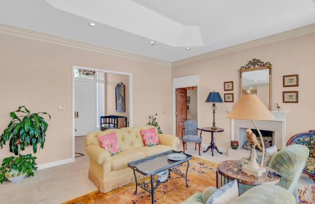 200 Riverway Drive Gallery 4
