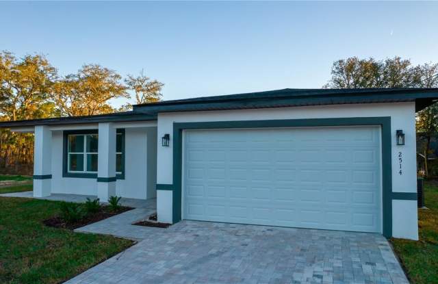 10034 N DARWIN Way Gallery 3