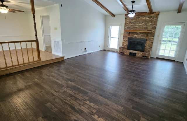 100 Ashley Avenue Gallery 4