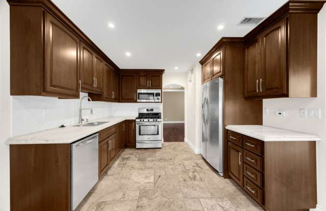 Beautiful 2-Story, 3-Bedroom, 3-Bath Townhome Community Pool photos photos