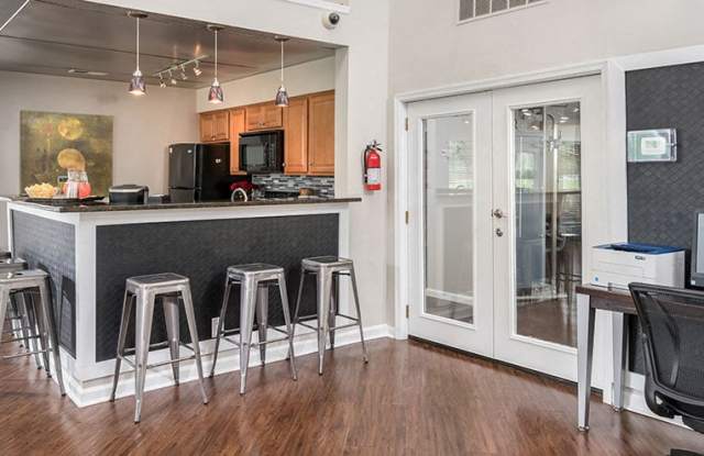 Broadmoor Apartment Homes Gallery 4
