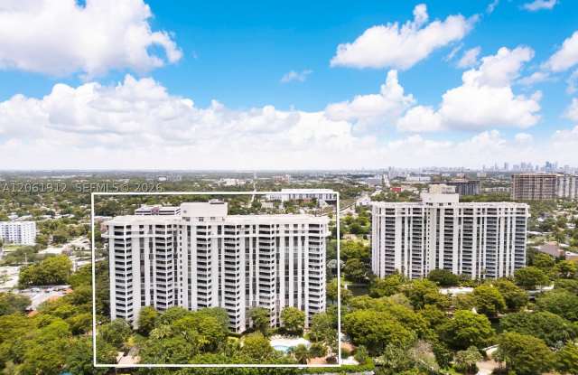 2000 Towerside Ter Gallery 2