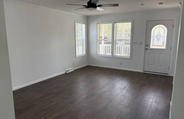 13940 Burgundy Ave Gallery 4