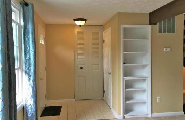 5902 SPRUCE RUN COURT Gallery 2