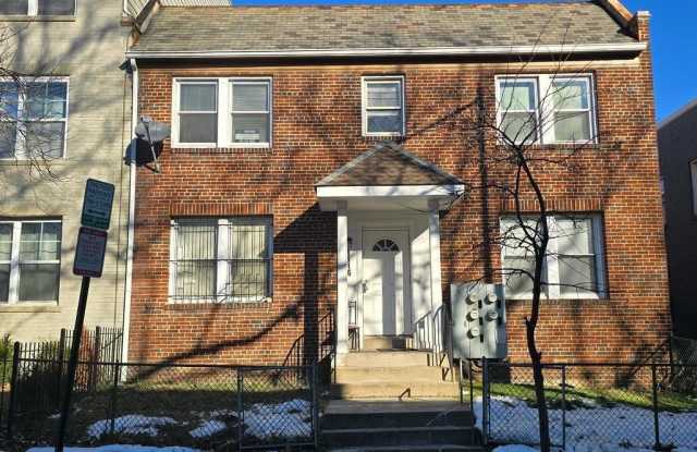 1516 F Street NE Gallery 1