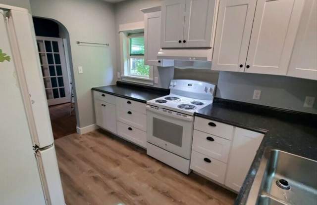 Cute 2 Bedroom Home near CSU photos photos