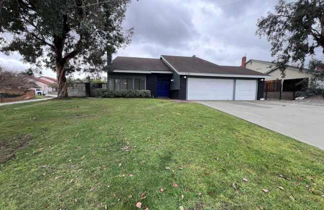 Nice Home For Rent - 2190 Trafalgar Avenue, Riverside, CA 92506