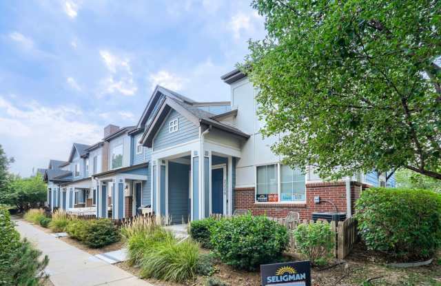 Evolve Real Estate: Charming 3-Bedroom, 3-Bathroom Townhome | 1,376 SQFT | 2-Car Attached Garage photos photos Evolve Real Estate: Charming 3-Bedroom, 3-Bathroom Townhome | 1,376 SQFT | 2-Car Attached Garage photos photos