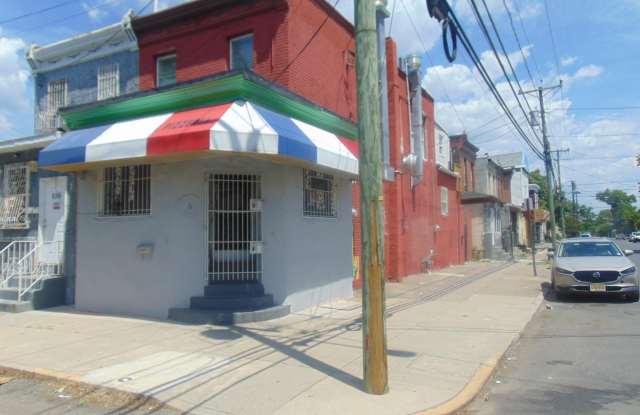 661 GRANT Street Gallery 3