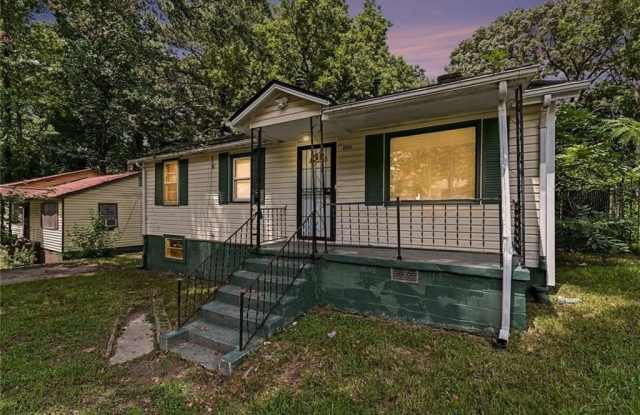 2203 Tiger Flowers Drive NW Gallery 2